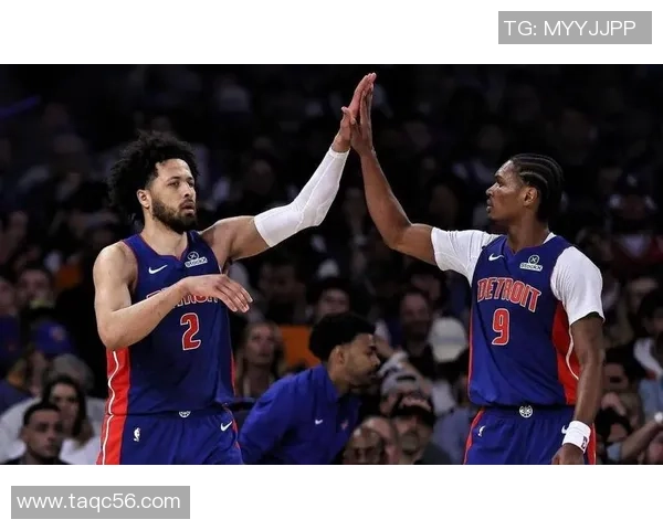 康宁汉姆三分未能绝平 哈里斯接连三分不中遗憾落败